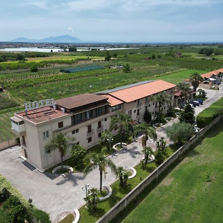 Hotel Tempio Лаго Патрия Екстериор снимка