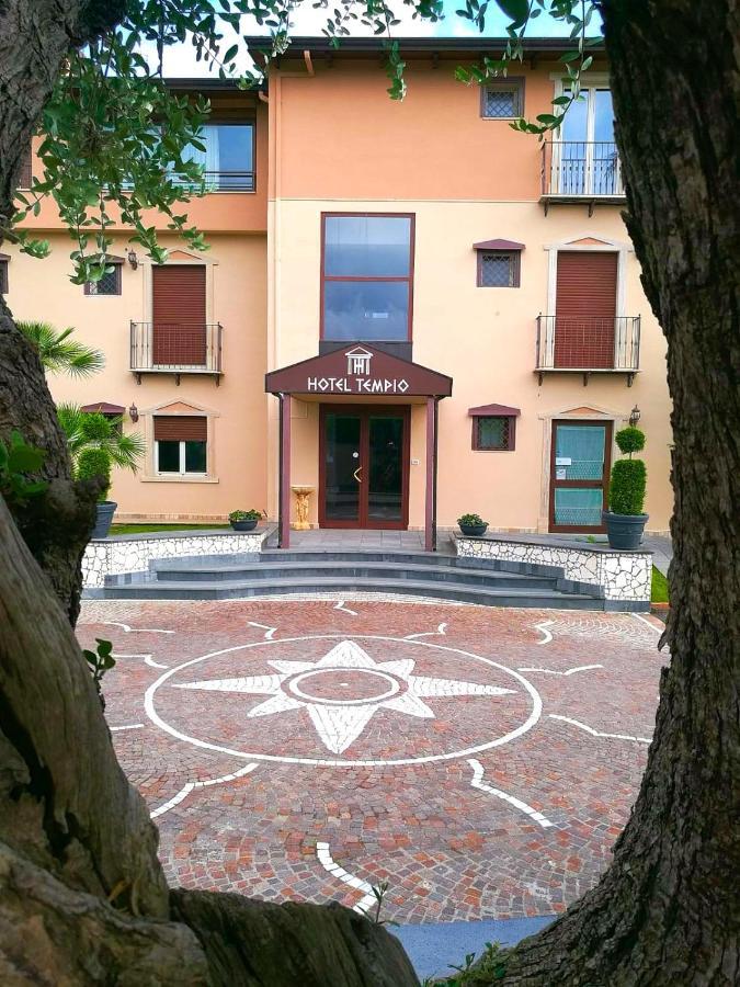 Hotel Tempio Лаго Патрия Екстериор снимка
