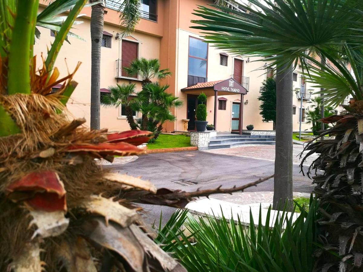 Hotel Tempio Лаго Патрия Екстериор снимка