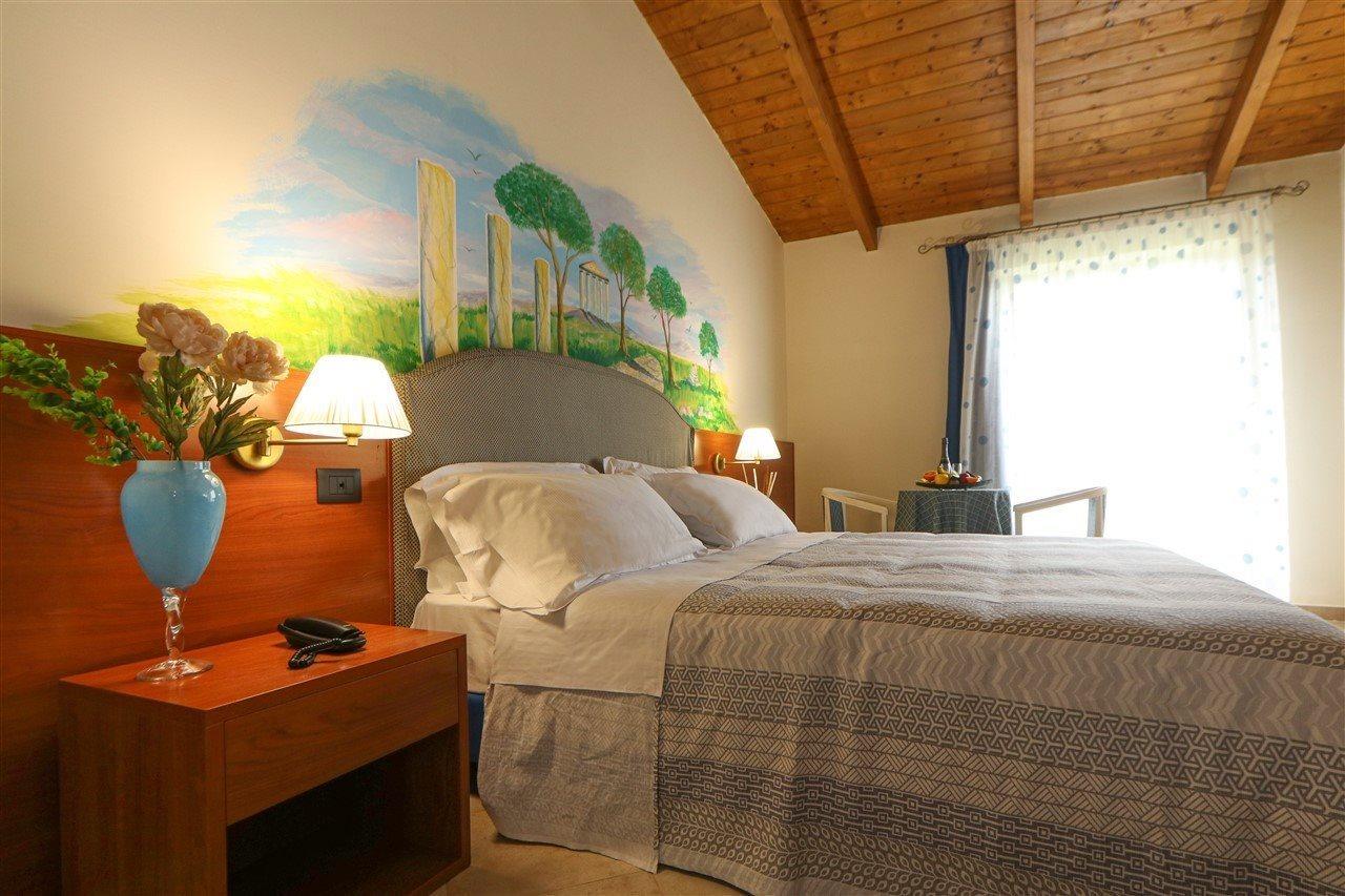 Hotel Tempio Лаго Патрия Екстериор снимка