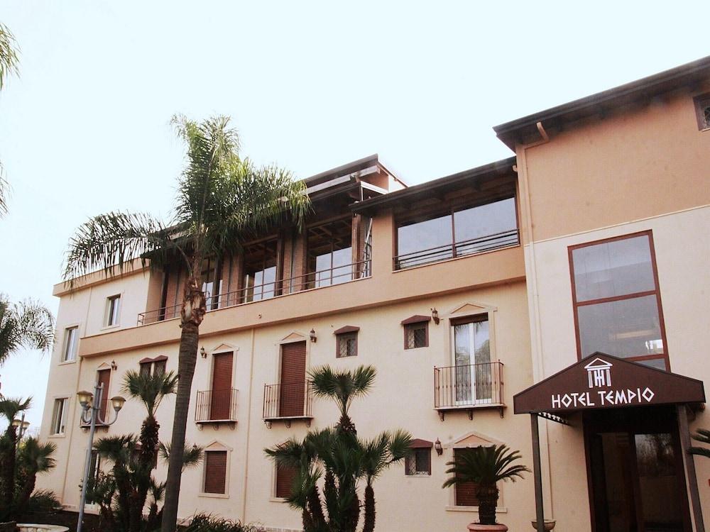 Hotel Tempio Лаго Патрия Екстериор снимка