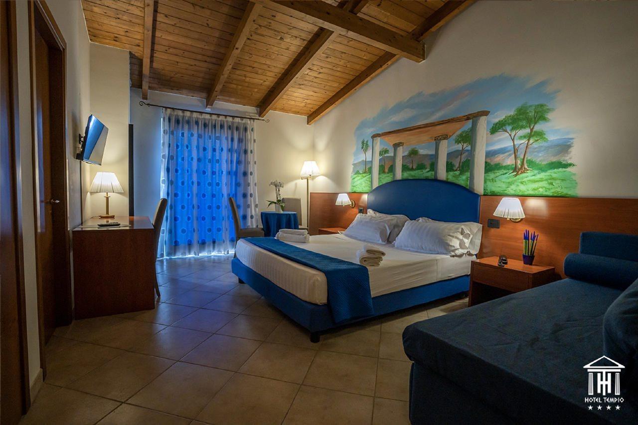 Hotel Tempio Лаго Патрия Екстериор снимка