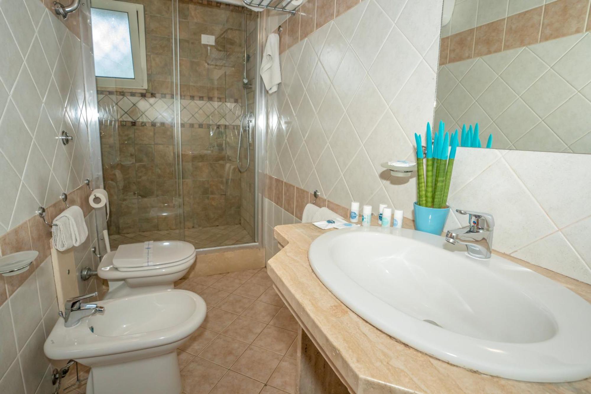 Hotel Tempio Лаго Патрия Екстериор снимка