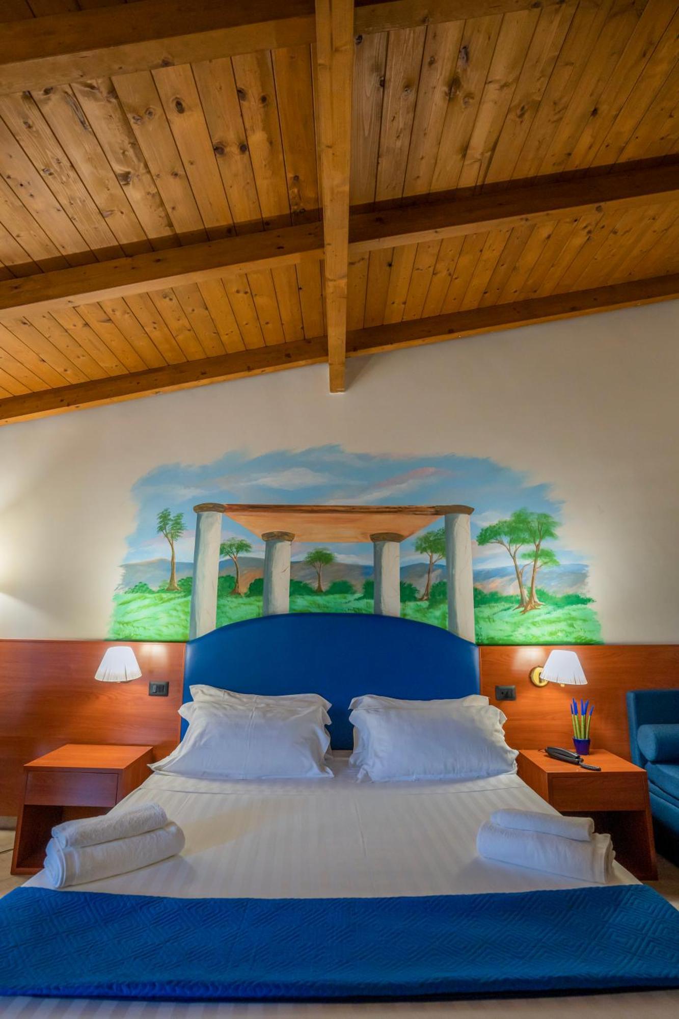 Hotel Tempio Лаго Патрия Екстериор снимка