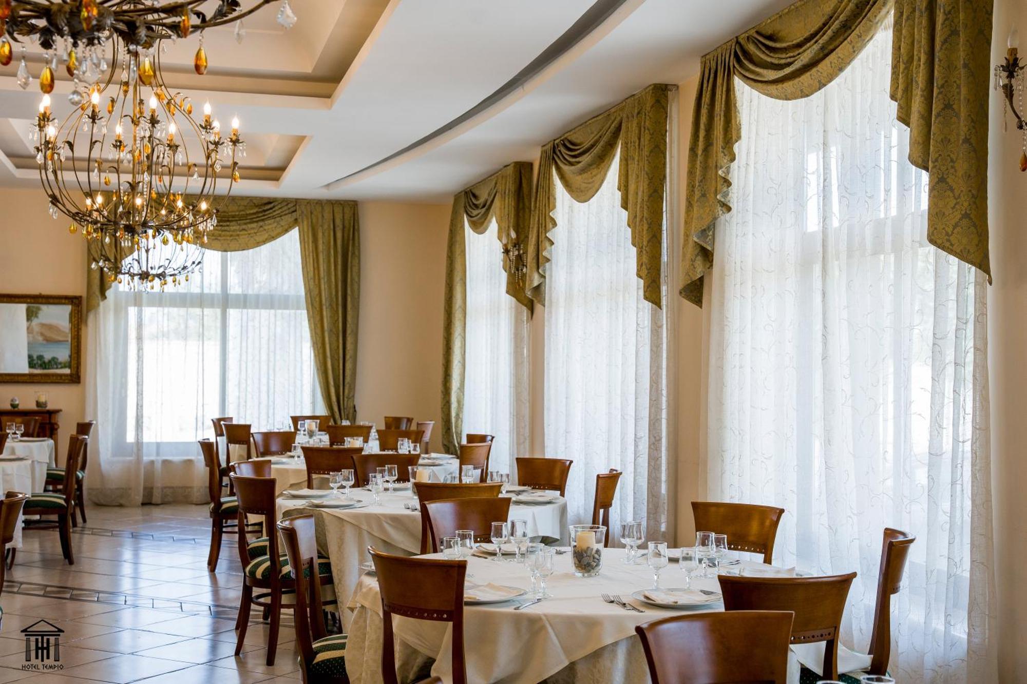 Hotel Tempio Лаго Патрия Екстериор снимка